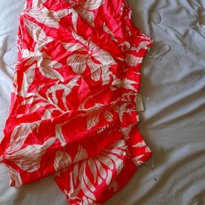 Flamingo pink crop top from kiwi + punch!